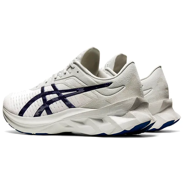 Adidași pentru bărbați Asics Novablast Sps 40.5 / White photo 3