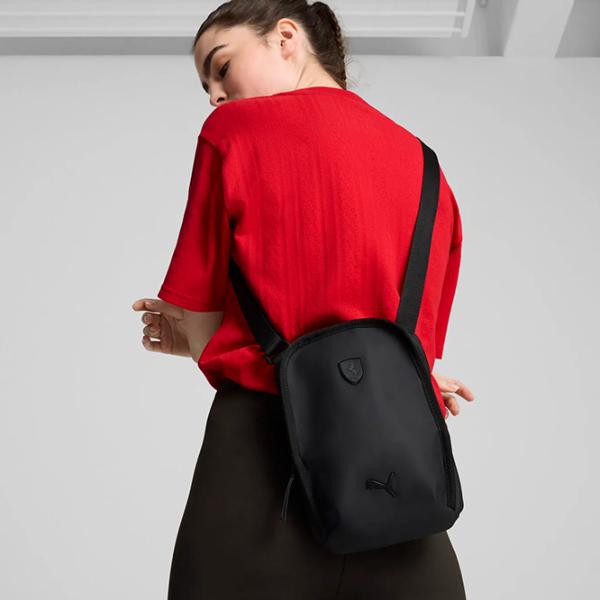 Поясная сумка Puma Ferrari Style Portable  / Черный / 1.5 л photo 5 Поясная сумка Puma Ferrari Style Portable  / Черный / 1.5 л photo 5