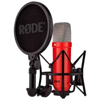 Профессиональный микрофон Rode NT1 Signature Series Красный