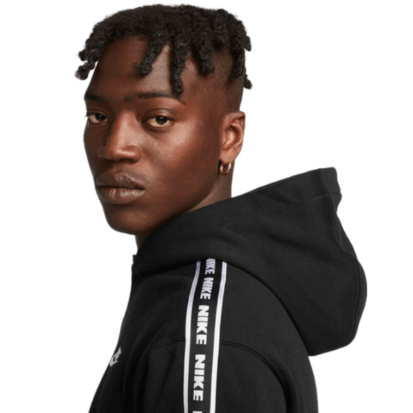 Costum sportiv pentru bărbați Nike Club Fleece Graphic Hooded  / S / Black photo 4 Costum sportiv pentru bărbați Nike Club Fleece Graphic Hooded  / S / Black photo 4