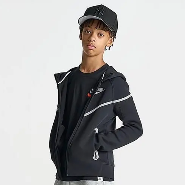 Толстовка для мальчиков Nike NKFZ5433010  XS / Черный photo 3 Толстовка для мальчиков Nike NKFZ5433010  XS / Черный photo 3
