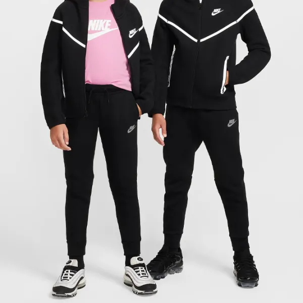 Спортивные брюки для мальчиков Nike Sportswear Tech Fleece Reflective Joggers XS / Черный photo 3 Спортивные брюки для мальчиков Nike Sportswear Tech Fleece Reflective Joggers XS / Черный photo 3