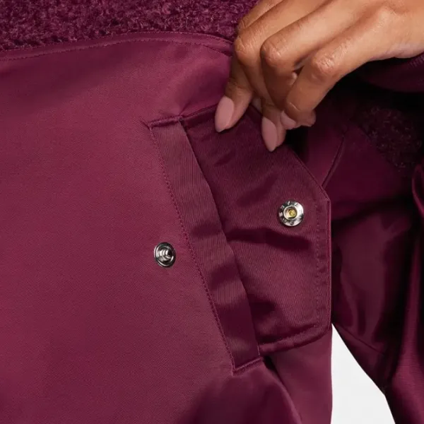 Ветровка для девочек Nike W Nsw Clcctn Shrpa Bmbr Mbrshp L / Фиолетовый photo 3 Ветровка для девочек Nike W Nsw Clcctn Shrpa Bmbr Mbrshp L / Фиолетовый photo 3