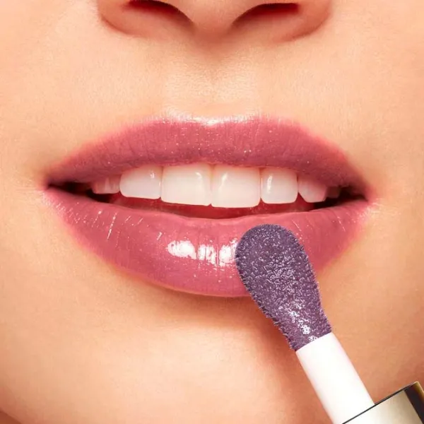 Масло для губ CLARINS Lip Comfort Oil 0.007л / Черный photo 2 Масло для губ CLARINS Lip Comfort Oil 0.007л / Черный photo 2