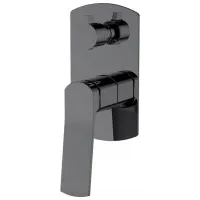 Baterie pentru cadă de baie Volle Solo Alamă