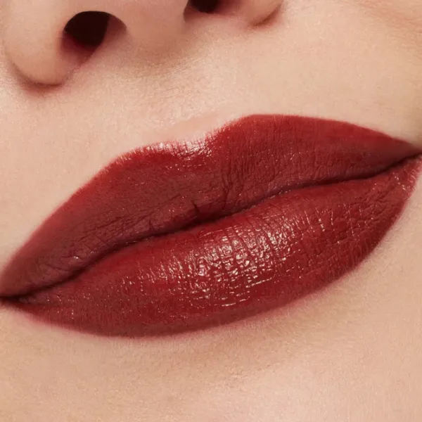 Губная помада MAC Macximal Sleek Satin  Stick / Бургундия photo 3 Губная помада MAC Macximal Sleek Satin  Stick / Бургундия photo 3