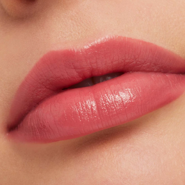 Губная помада MAC Macximal Sleek Satin  Stick / Strawberry photo 3 Губная помада MAC Macximal Sleek Satin  Stick / Strawberry photo 3