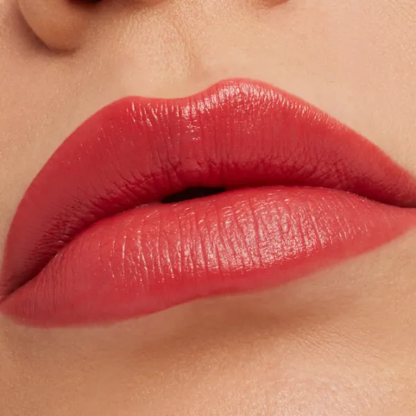 Губная помада MAC Macximal Sleek Satin  Stick / Crimson Red photo 3 Губная помада MAC Macximal Sleek Satin  Stick / Crimson Red photo 3
