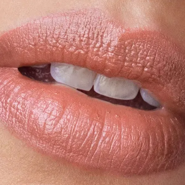 Ruj de buze Clinique Pop Longwear  Stick / Nude Pink photo 3 Ruj de buze Clinique Pop Longwear  Stick / Nude Pink photo 3