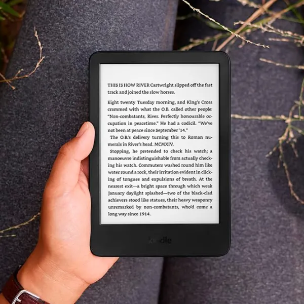 Электронная книга Kindle Поколение 11 (2024) 6" / E-Ink / 16 ГБ / Черный photo 3 Электронная книга Kindle Поколение 11 (2024) 6" / E-Ink / 16 ГБ / Черный photo 3