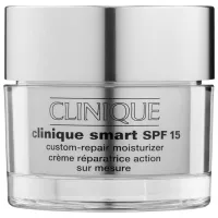Cremă pentru față Clinique Smart SPF 15 Custom-Repair Combination Oily Moisturizer Combinată / 0.03l