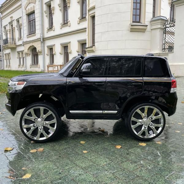 Mașină electrică Toyota Land Cruiser Richi Tichi JJ2022/2 7 km/h / 30 kg / 3+ / Black photo 4 Mașină electrică Toyota Land Cruiser Richi Tichi JJ2022/2 7 km/h / 30 kg / 3+ / Black photo 4