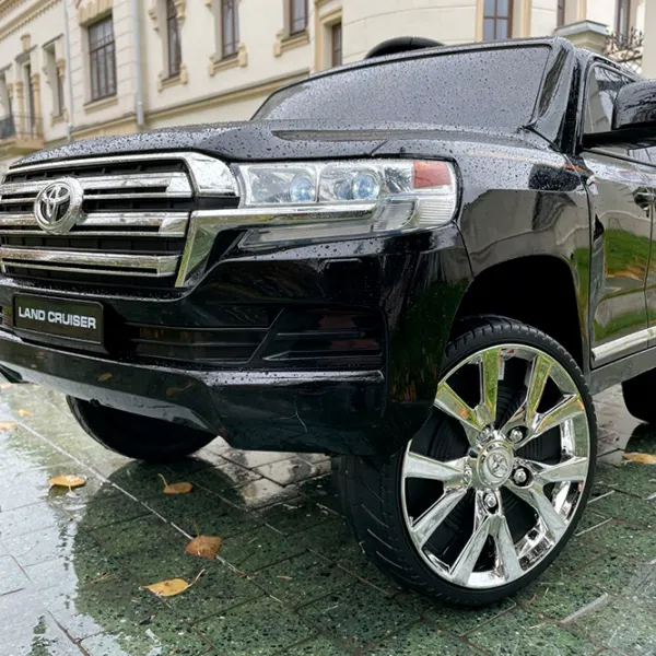 Mașină electrică Toyota Land Cruiser Richi Tichi JJ2022/2 7 km/h / 30 kg / 3+ / Black photo 9 Mașină electrică Toyota Land Cruiser Richi Tichi JJ2022/2 7 km/h / 30 kg / 3+ / Black photo 9