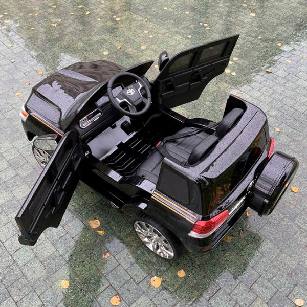 Mașină electrică Toyota Land Cruiser Richi Tichi JJ2022/2 7 km/h / 30 kg / 3+ / Black photo 11 Mașină electrică Toyota Land Cruiser Richi Tichi JJ2022/2 7 km/h / 30 kg / 3+ / Black photo 11