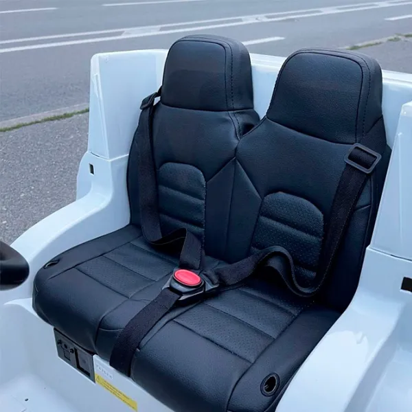 Mașină electrică Toyota Land Cruiser Richi Tichi JJ2022/1 7 km/h / 30 kg / 3+ / White photo 12 Mașină electrică Toyota Land Cruiser Richi Tichi JJ2022/1 7 km/h / 30 kg / 3+ / White photo 12