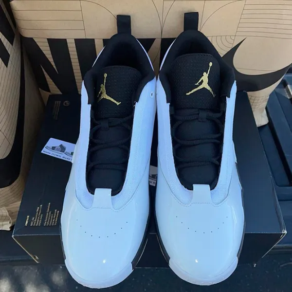 Adidași pentru bărbați Jordan Max Aura 6 40.5 / White photo 8 Adidași pentru bărbați Jordan Max Aura 6 40.5 / White photo 8