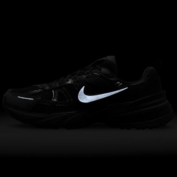 Кроссовки для мужчин Nike V2K Run 44 / Черный photo 8