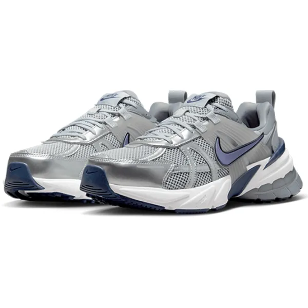 Кроссовки для мужчин Nike V2K Run 42.5 / Серый photo 1