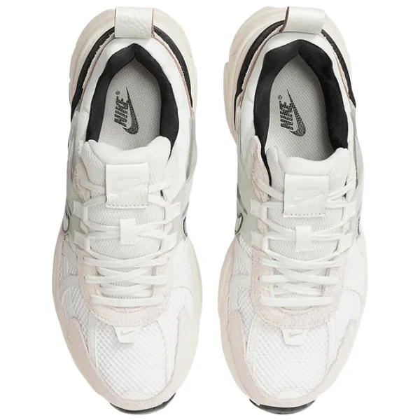 Кроссовки для женщин Nike V2K Run Демисезон / Бежевый photo 4