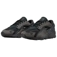 Кроссовки для мужчин Nike Air Huarache Runner 42.5 / Серый