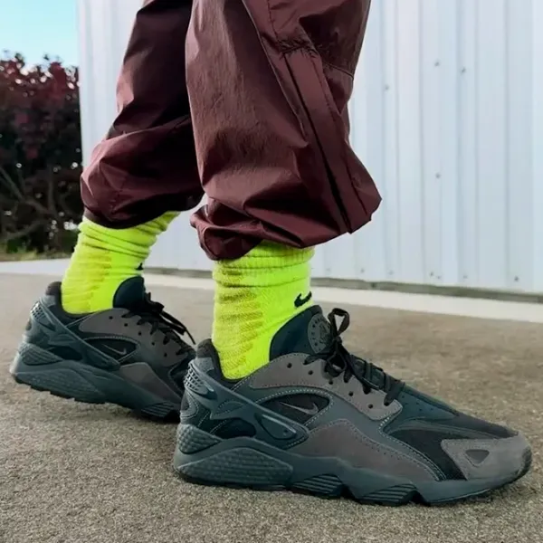 Adidași pentru bărbați Nike Air Huarache Runner 44 / Gray photo 7