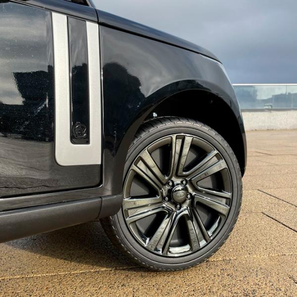 Электромобиль Range Rover Richi Tichi RR998/1  / 35 кг / 3+ / Черный photo 13 Электромобиль Range Rover Richi Tichi RR998/1  / 35 кг / 3+ / Черный photo 13