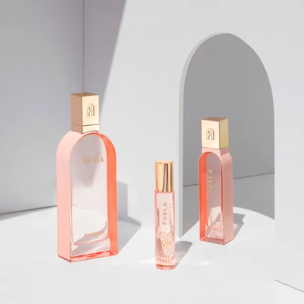 Set de parfumuri pentru femei Furla Magnifica Set Apă de parfum / Fructat photo 4 Set de parfumuri pentru femei Furla Magnifica Set Apă de parfum / Fructat photo 4