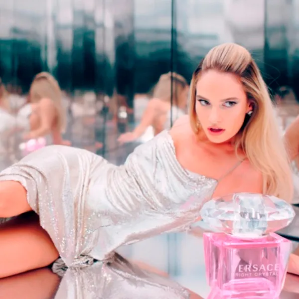 Парфюмерный набор для женщин Versace BRIGHT CRYSTAL Туалетная вода / Цветочный photo 6 Парфюмерный набор для женщин Versace BRIGHT CRYSTAL Туалетная вода / Цветочный photo 6