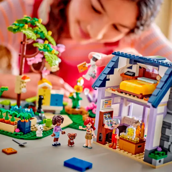 Constructor LEGO Beekeepers House and Flower Garden Orașul Heartlake/ Multicolor photo 7