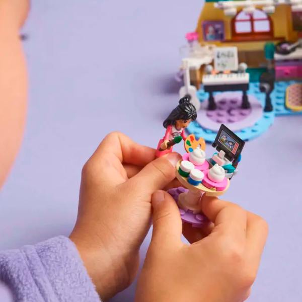 Constructor LEGO Paisley's Room Orașul Heartlake/ Multicolor photo 7 Constructor LEGO Paisley's Room Orașul Heartlake/ Multicolor photo 7