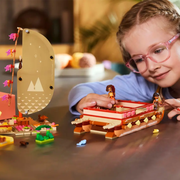 Constructor LEGO Moana's Adventure Canoe Vaiana/ Multicolor photo 6
