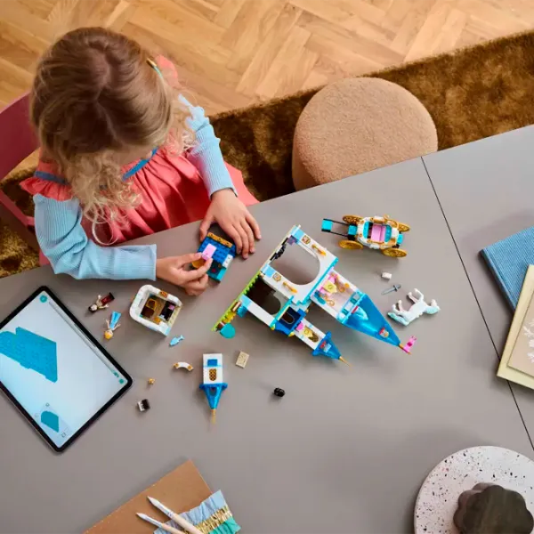 Constructor LEGO Cinderella's Castle and Horse Carriage prințesă/ Multicolor photo 7