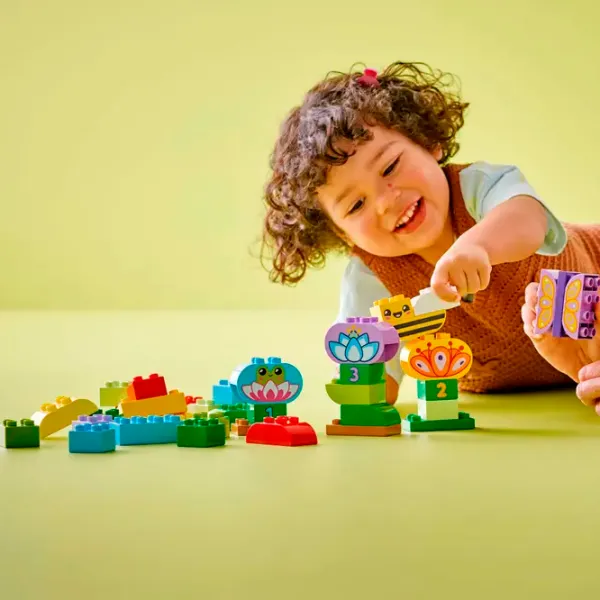 Constructor LEGO Ariel and Flounder's Café Stand Disney/ Multicolor photo 5