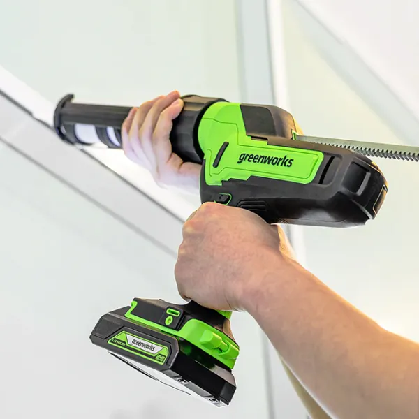 Pistol pentru silicon Greenworks G24CG Black photo 2