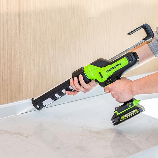 Pistol pentru silicon Greenworks G24CG Black photo 4
