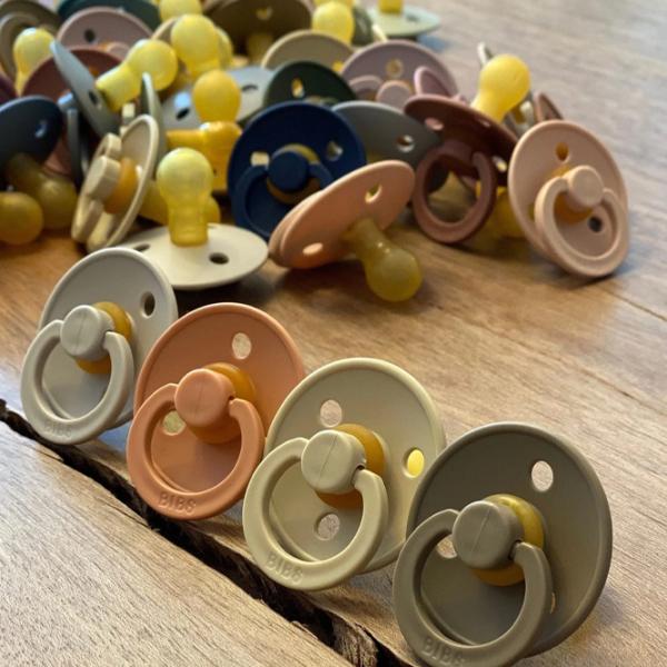 Соска круглая Bibs Colour 300218C  Унисекс / 18 месяцев - 36 месяцев / Латекс / Зеленый photo 2