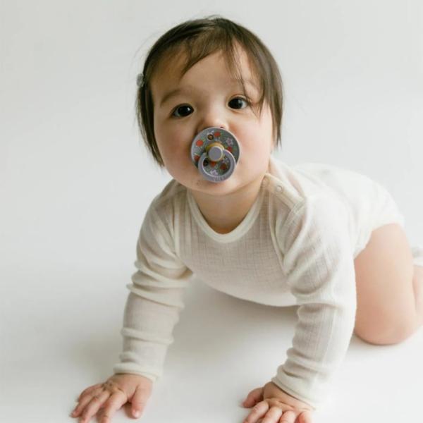 Suzetă cu tetina rotundă Bibs X Liberty 11019101  Unisex / 0 luni - 6 luni / Latex / Strawberries photo 4