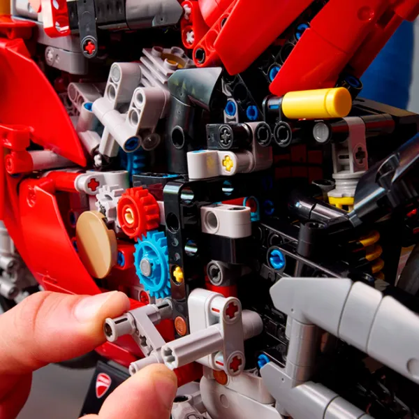 Constructor LEGO Ducati Panigale V4 S Motorcycle Motocicletă/ Red photo 5