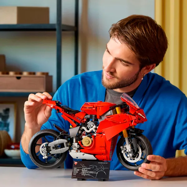 Constructor LEGO Ducati Panigale V4 S Motorcycle Motocicletă/ Red photo 7