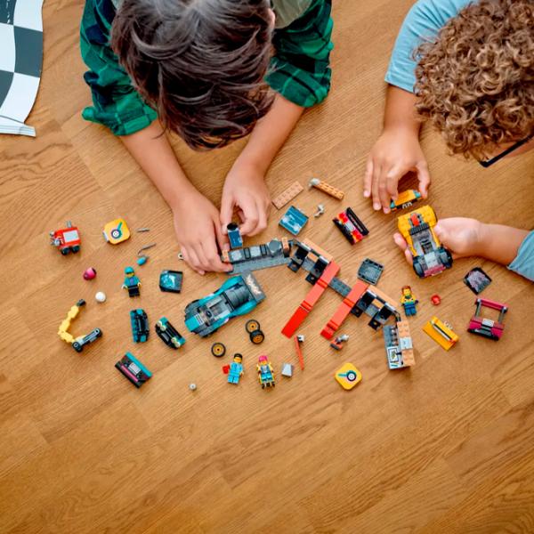 Constructor LEGO Custom Car Garage Figuri/ Multicolor photo 7