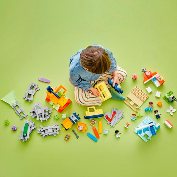 Constructor LEGO Big Interactive Community Train Figuri/ Multicolor photo 3