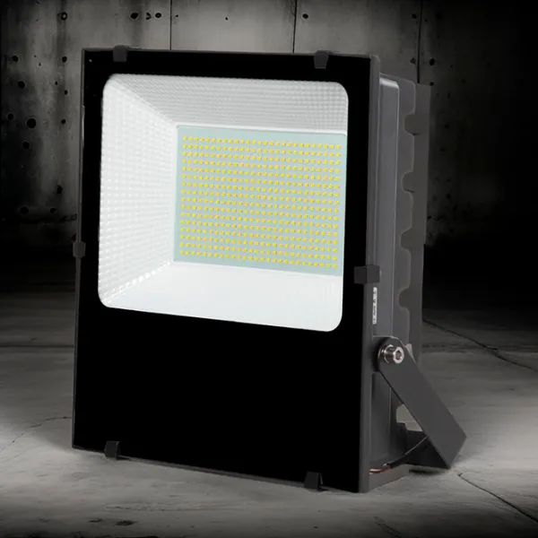 Proiector LED Milanlux MLNP3065 White / 2400 Lm photo 9