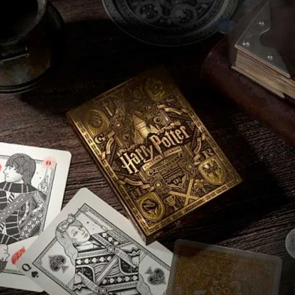 Joc de masă Theory11 Harry Potter Hufflepuff 8+/ Carti de joc photo 2