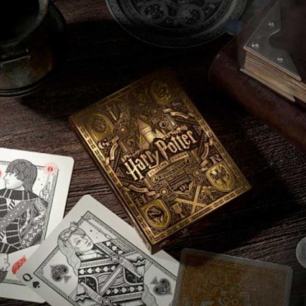 Joc de masă Theory11 Harry Potter Hufflepuff 8+/ Carti de joc photo 2