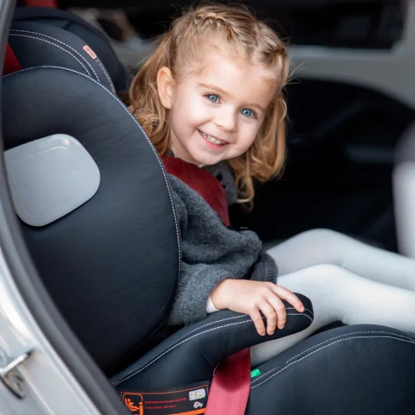 Scaun auto Kikka Boo i-Track i-SIZE  0 luni - 12 ani / 36 kg / Black photo 6 Scaun auto Kikka Boo i-Track i-SIZE  0 luni - 12 ani / 36 kg / Black photo 6