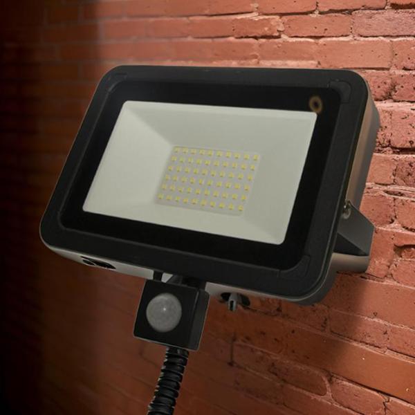 Proiector LED Elmos FLAP3 White / 2400 Lm photo 5 Proiector LED Elmos FLAP3 White / 2400 Lm photo 5