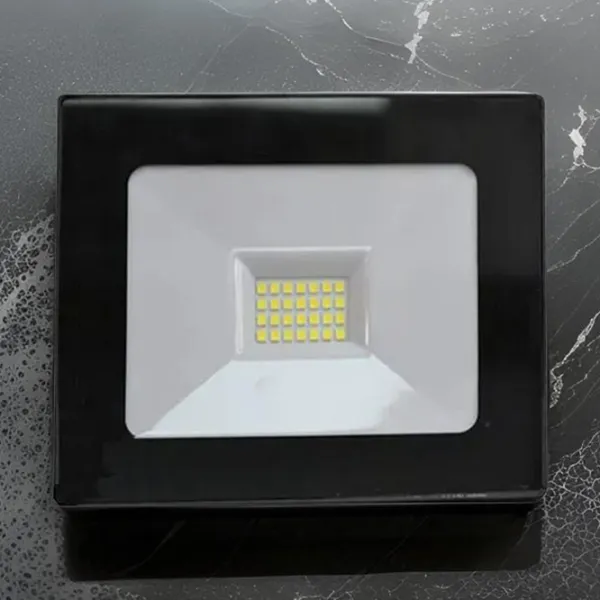 Proiector LED Elmos 181724 White / 1600 lm photo 2 Proiector LED Elmos 181724 White / 1600 lm photo 2