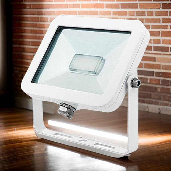 Proiector LED Elmos BQ-FL-15W White / 1275 lm photo 5 Proiector LED Elmos BQ-FL-15W White / 1275 lm photo 5