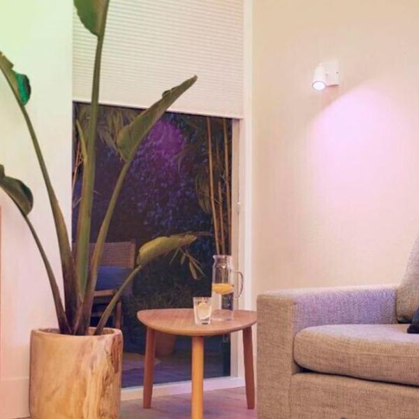 Умная лампочка светодиодная Philips Spot WIZ 929002448321 GU10 / 4.7 Вт / 6500 К / / White photo 4 Умная лампочка светодиодная Philips Spot WIZ 929002448321 GU10 / 4.7 Вт / 6500 К / / White photo 4