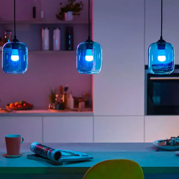 Умная лампочка светодиодная Philips Candle WIZ 929002448521 E14 / 4.9 Вт / 2700 K / / RGB photo 6 Умная лампочка светодиодная Philips Candle WIZ 929002448521 E14 / 4.9 Вт / 2700 K / / RGB photo 6